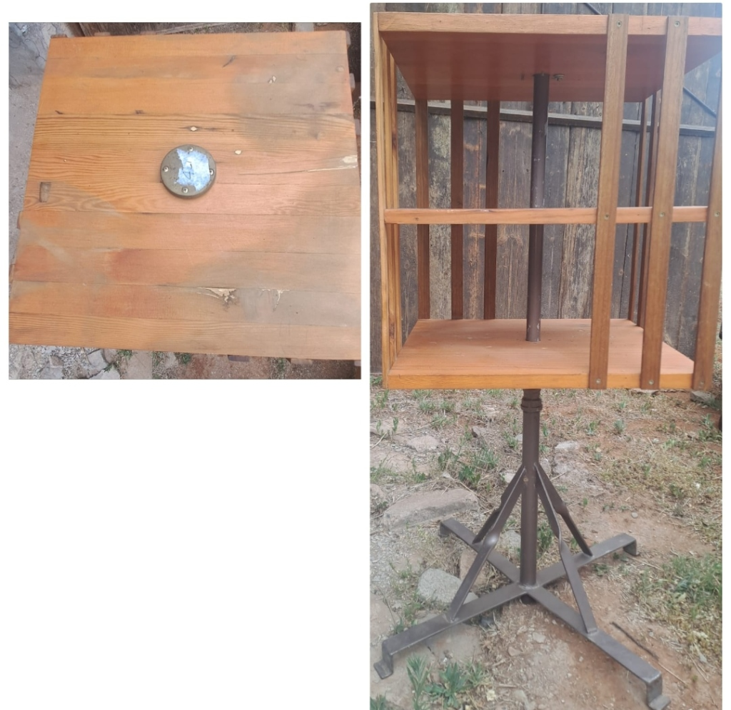 Rotating-bookshelf on stand. R600